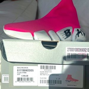 Brand new! authentic Fluoro pink balenciaga speed 2.0 size 37